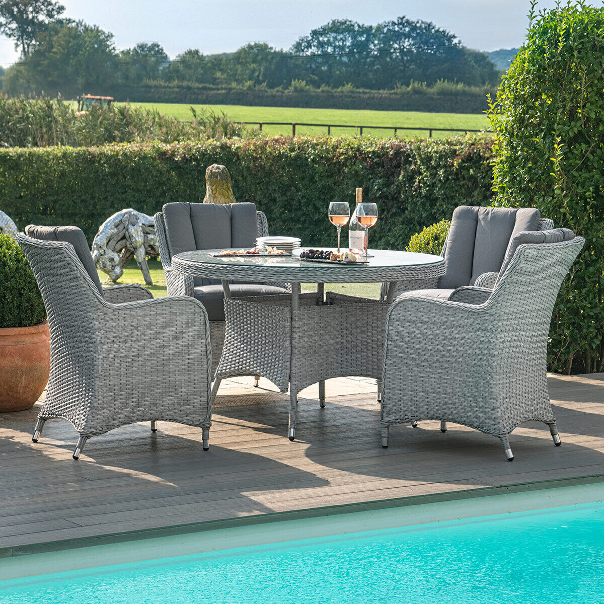 Homeflair - Ascot Rattan Dining Set