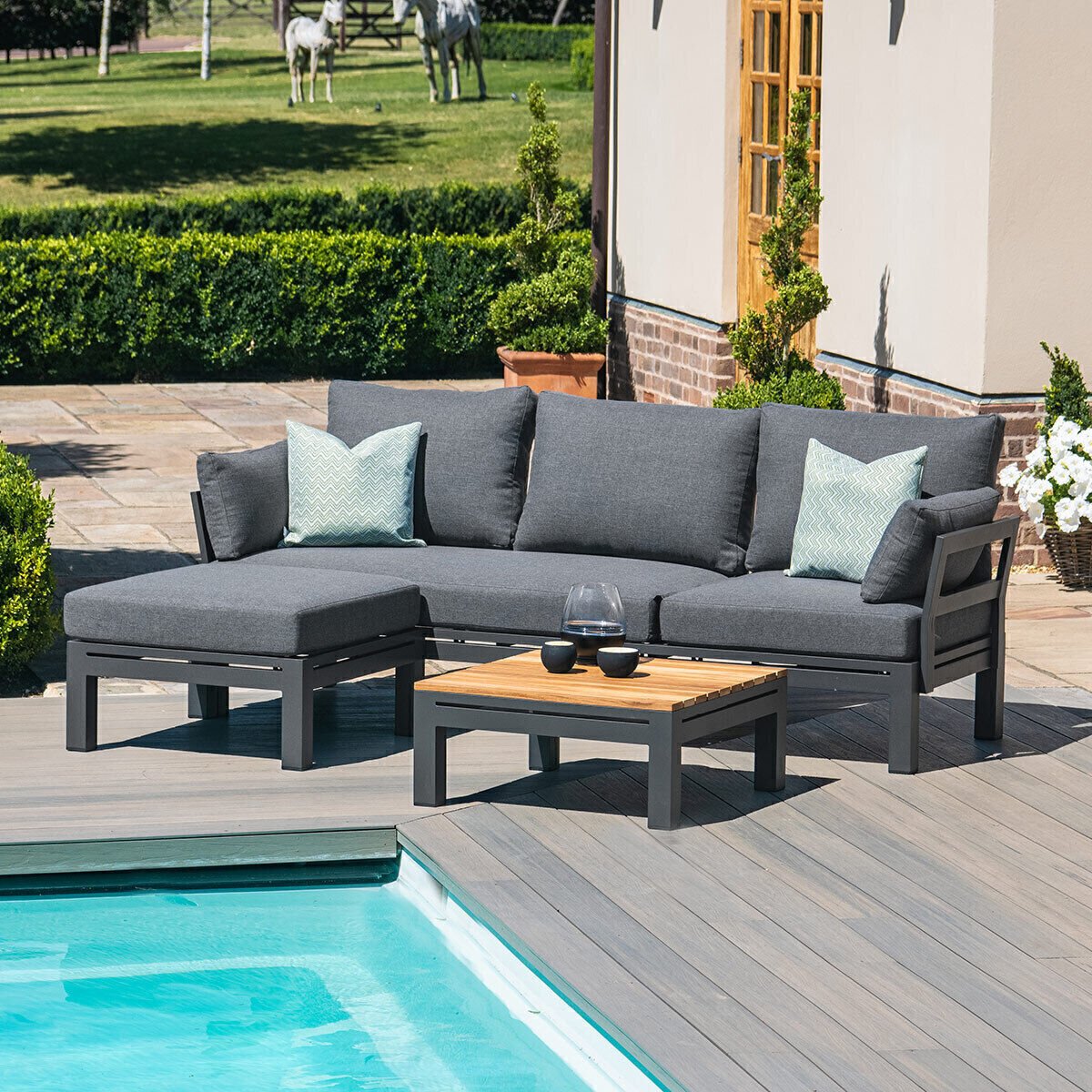 Homeflair - Oslo Chaise Aluminium Sofa Set