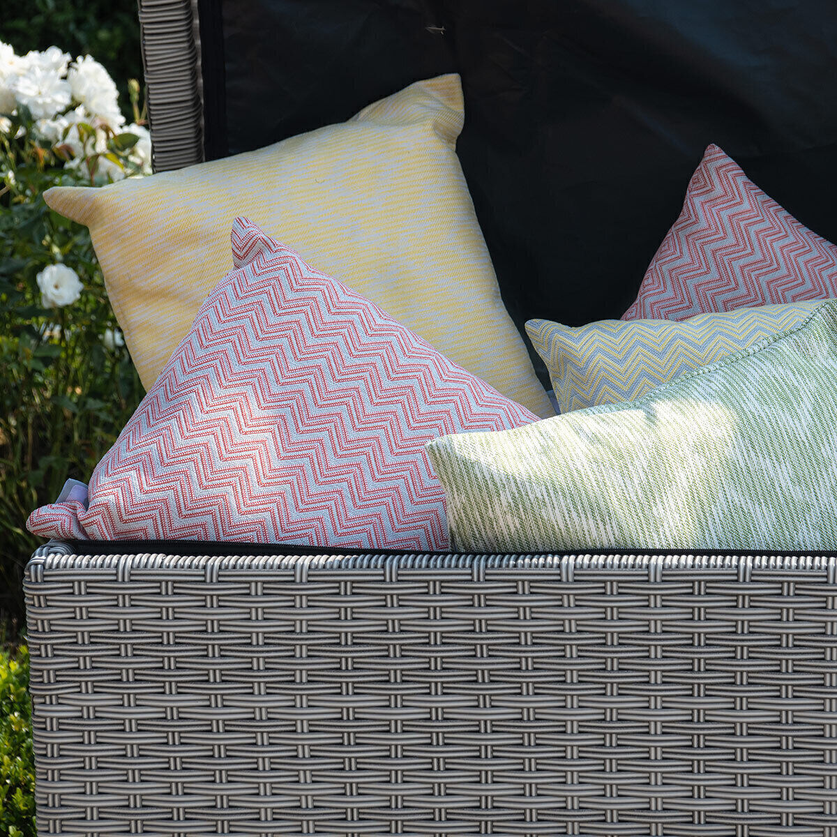 Homeflair - Ascot Rattan Storage Box