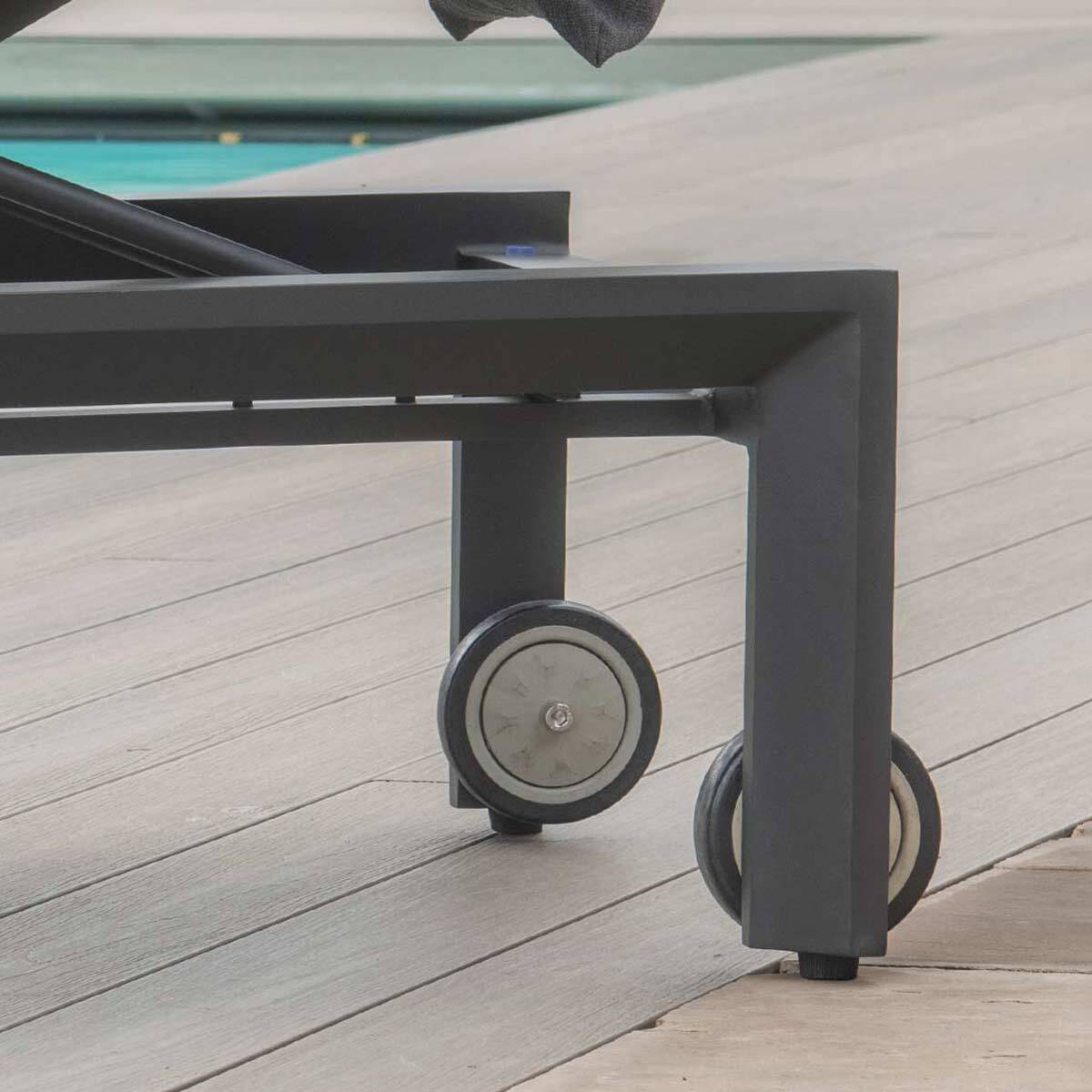 Homeflair - Manhattan Aluminium Sunlounger