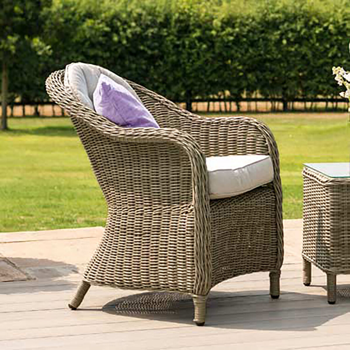 Homeflair - Winchester Rattan Bistro Set