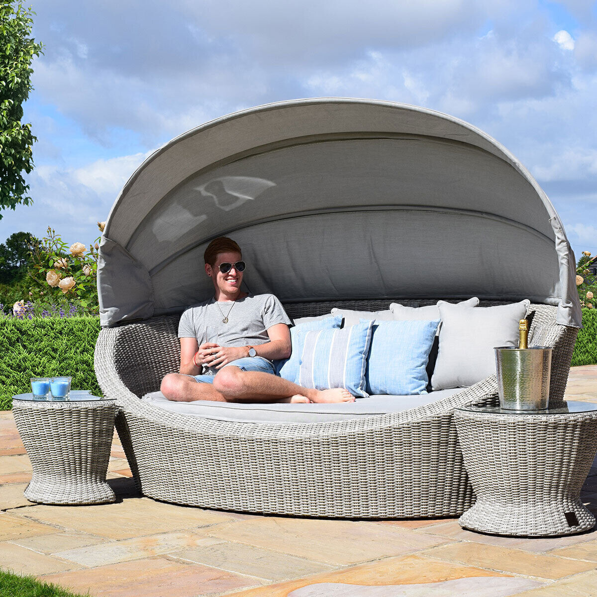 Homeflair - Oxford Rattan Daybed