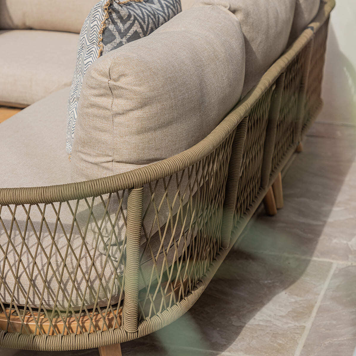 Homeflair - Bali Rope Weave Corner Dining Set