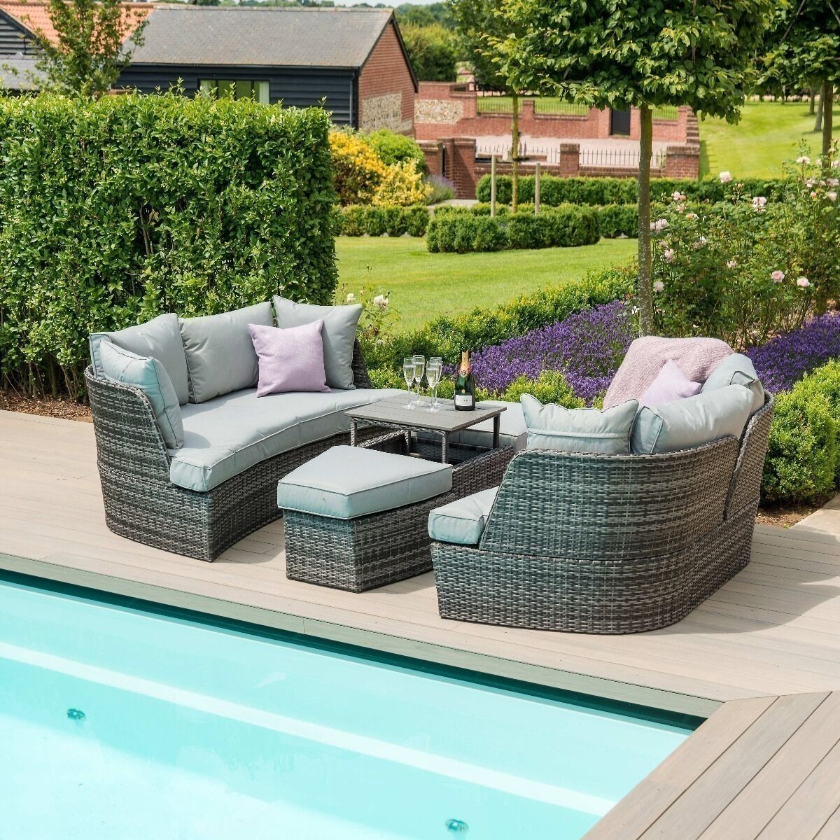 Homeflair – Lotus Rattan Daybed