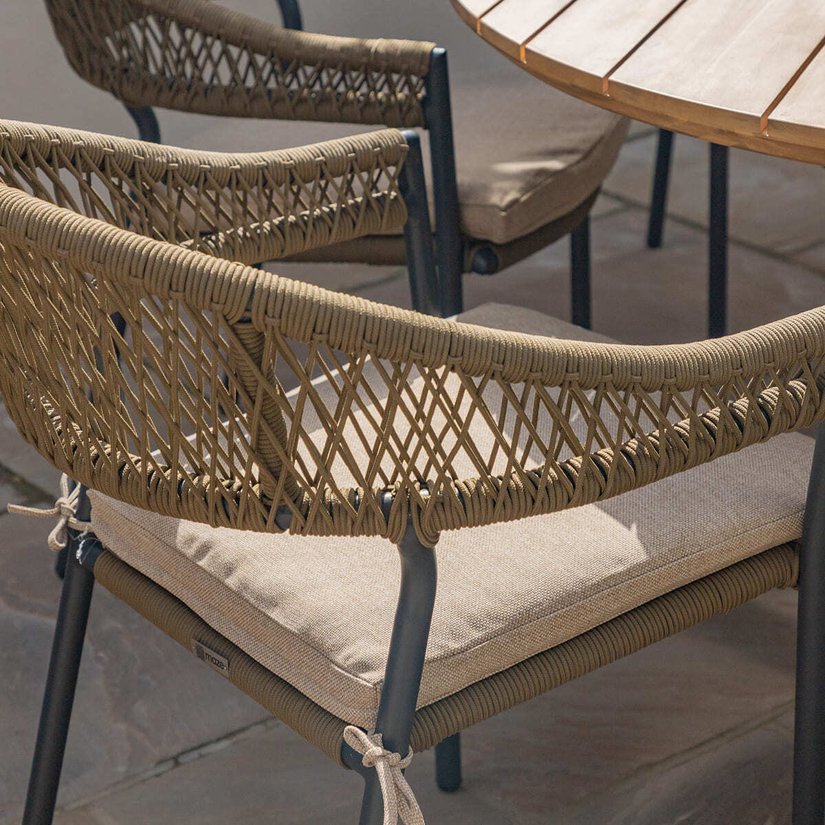 Homeflair - Bali Rope Weave Dining Set