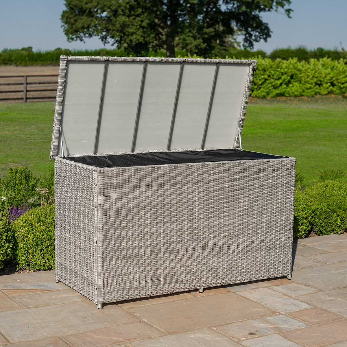 Homeflair - Oxford Rattan Storage Box
