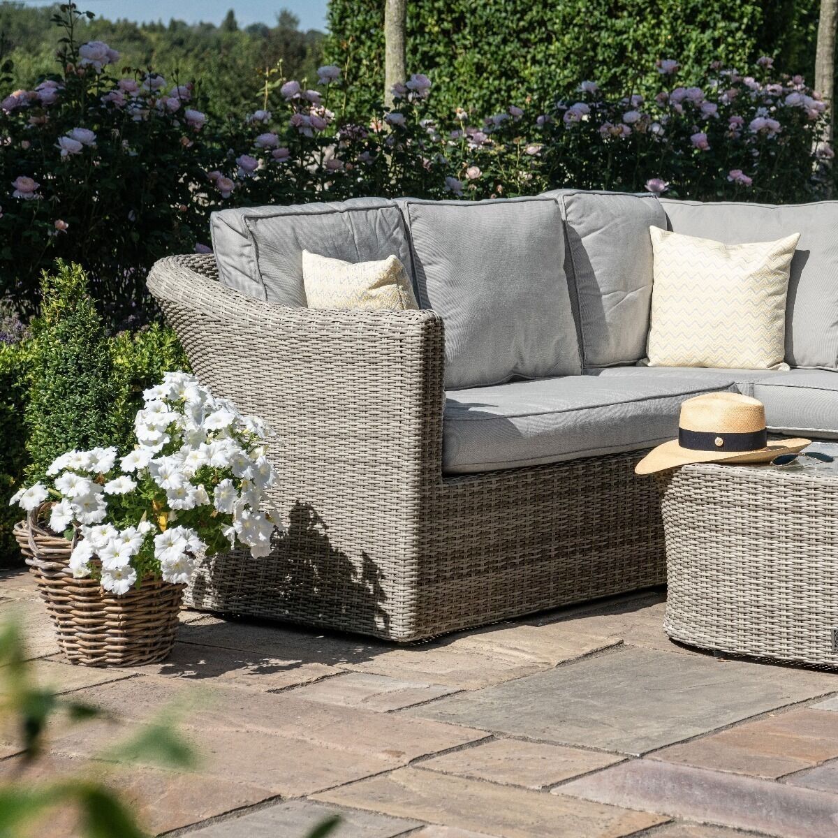 Homeflair - Oxford Small Rattan Corner Sofa Set