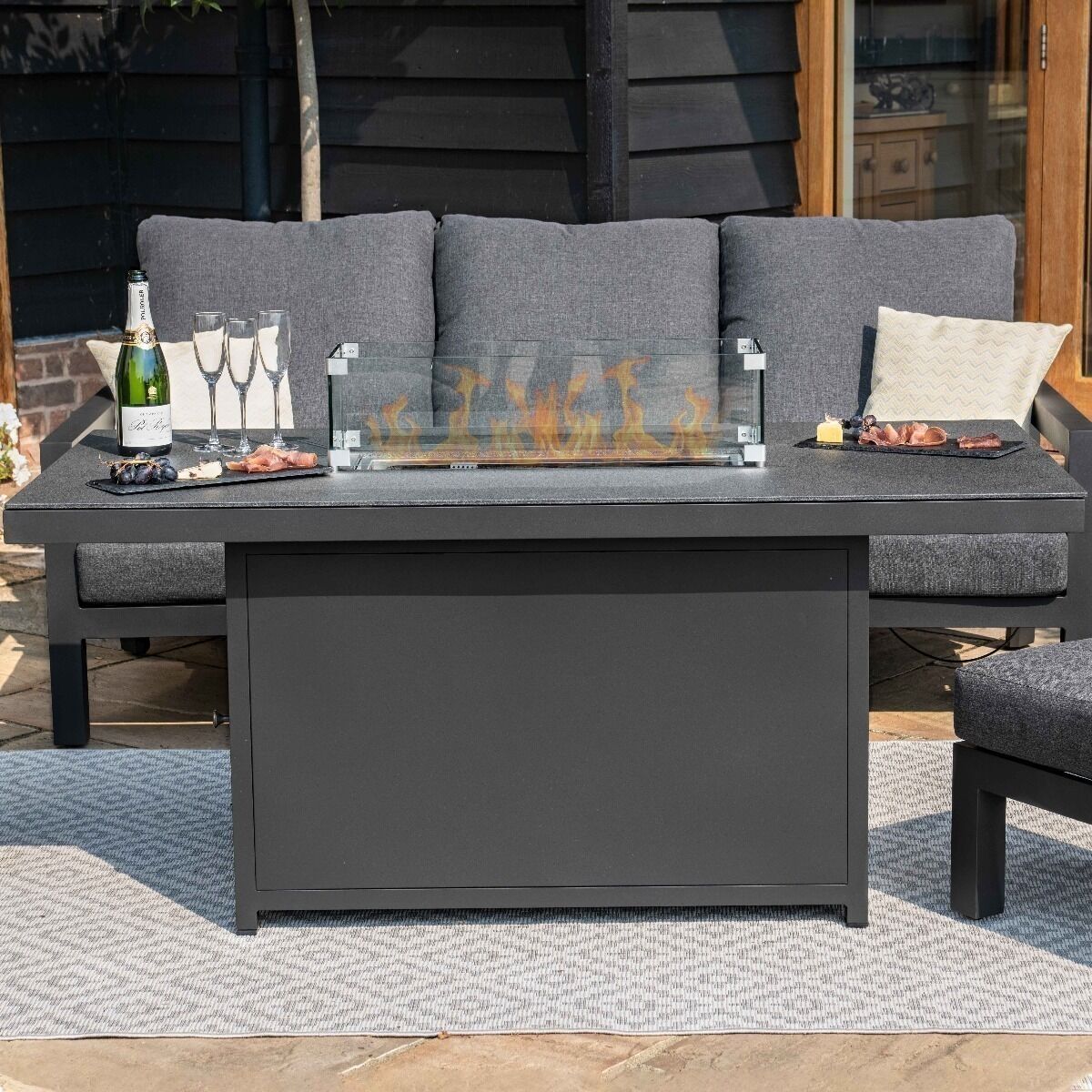 Homeflair - Aluminium Fire Pit Dining Table