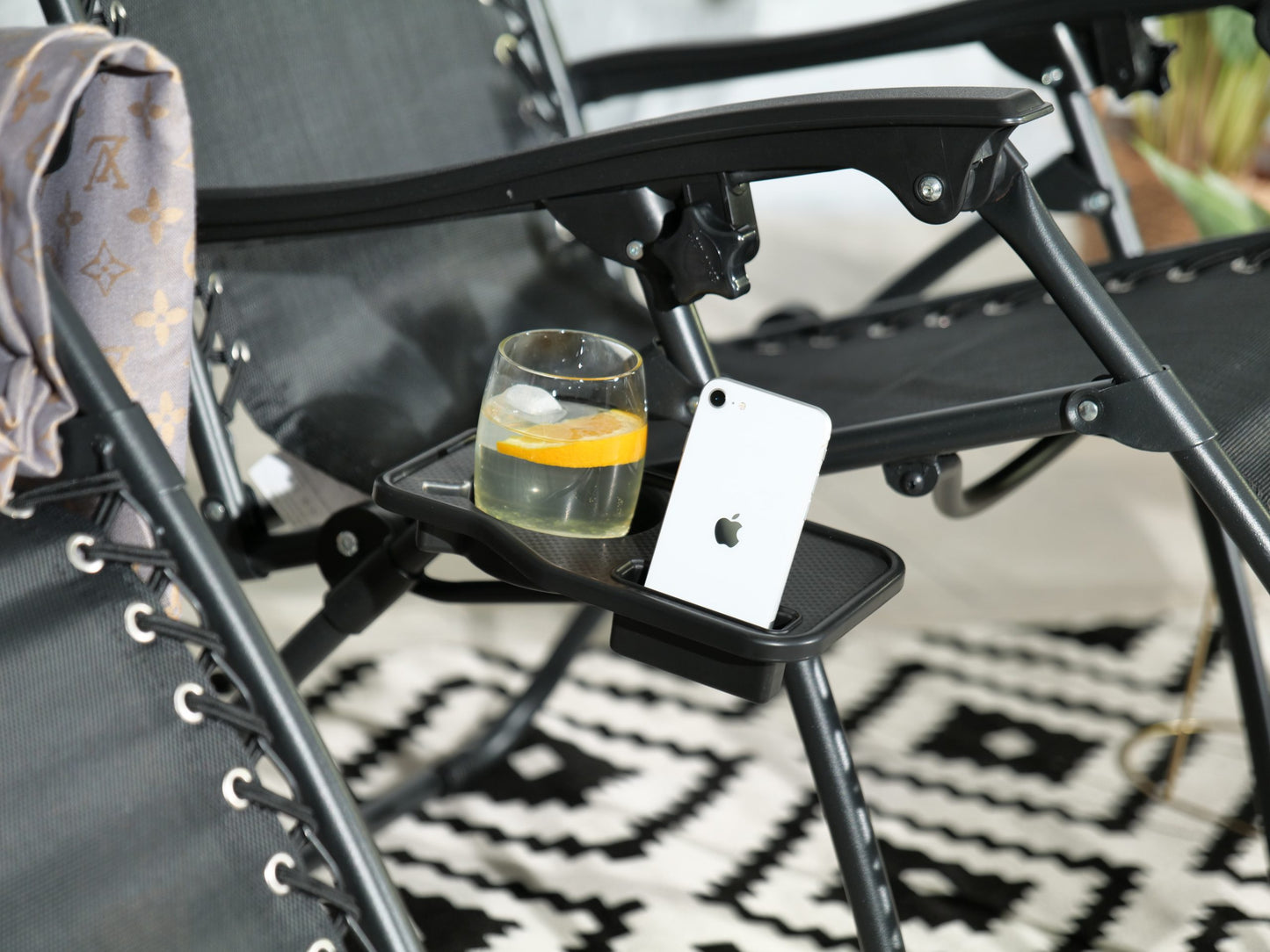 Zero Gravity Relaxer | AMIR |