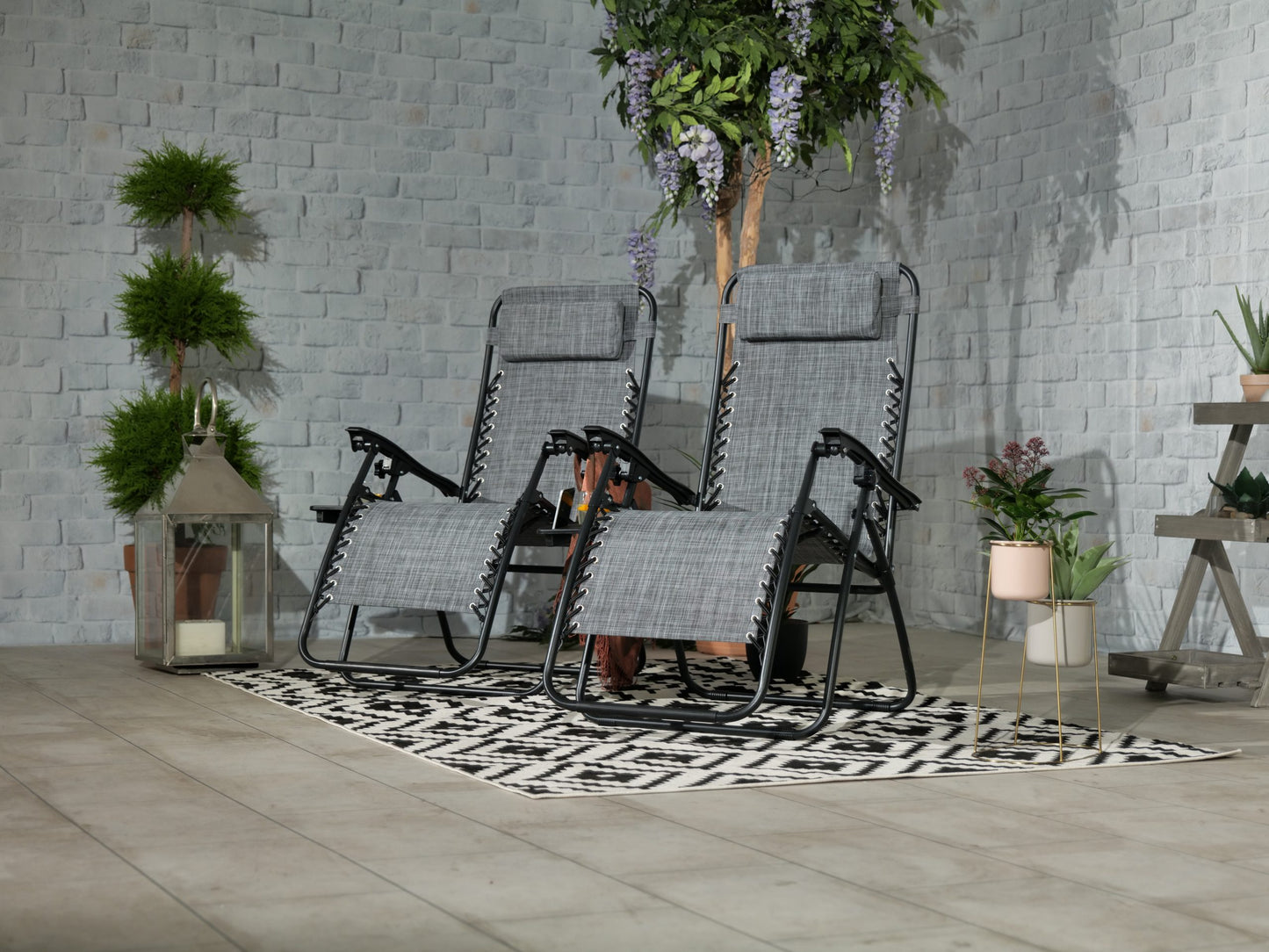 Zero Gravity Relaxer | AMIR |
