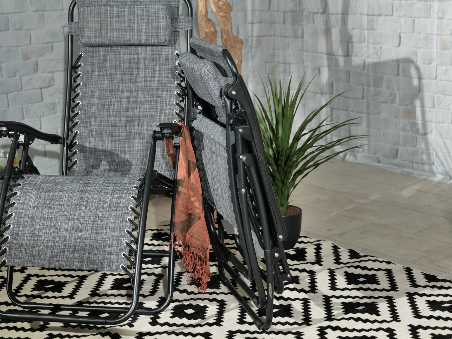 Zero Gravity Relaxer | AMIR |