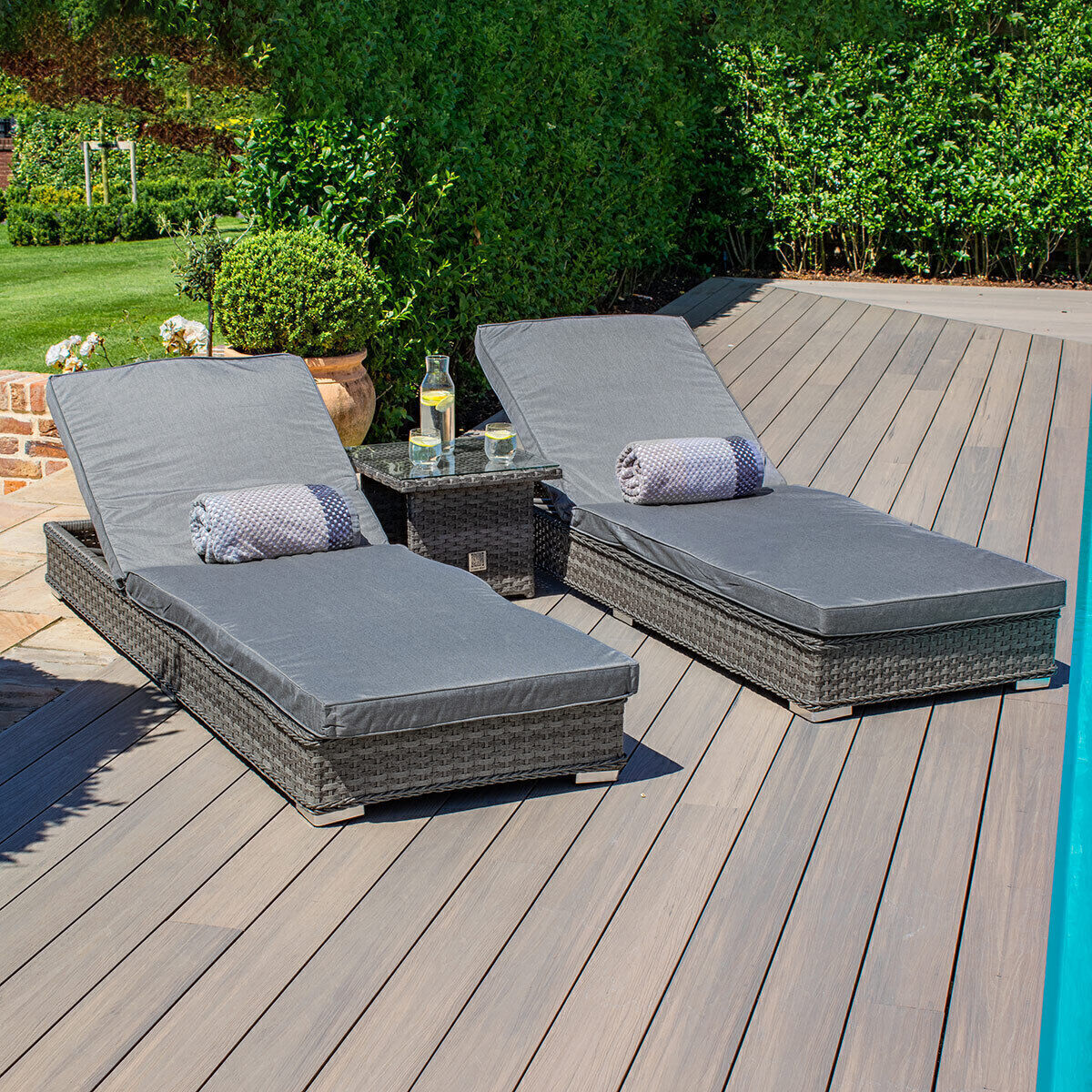 Homeflair - Victoria Rattan Sunlounger Set
