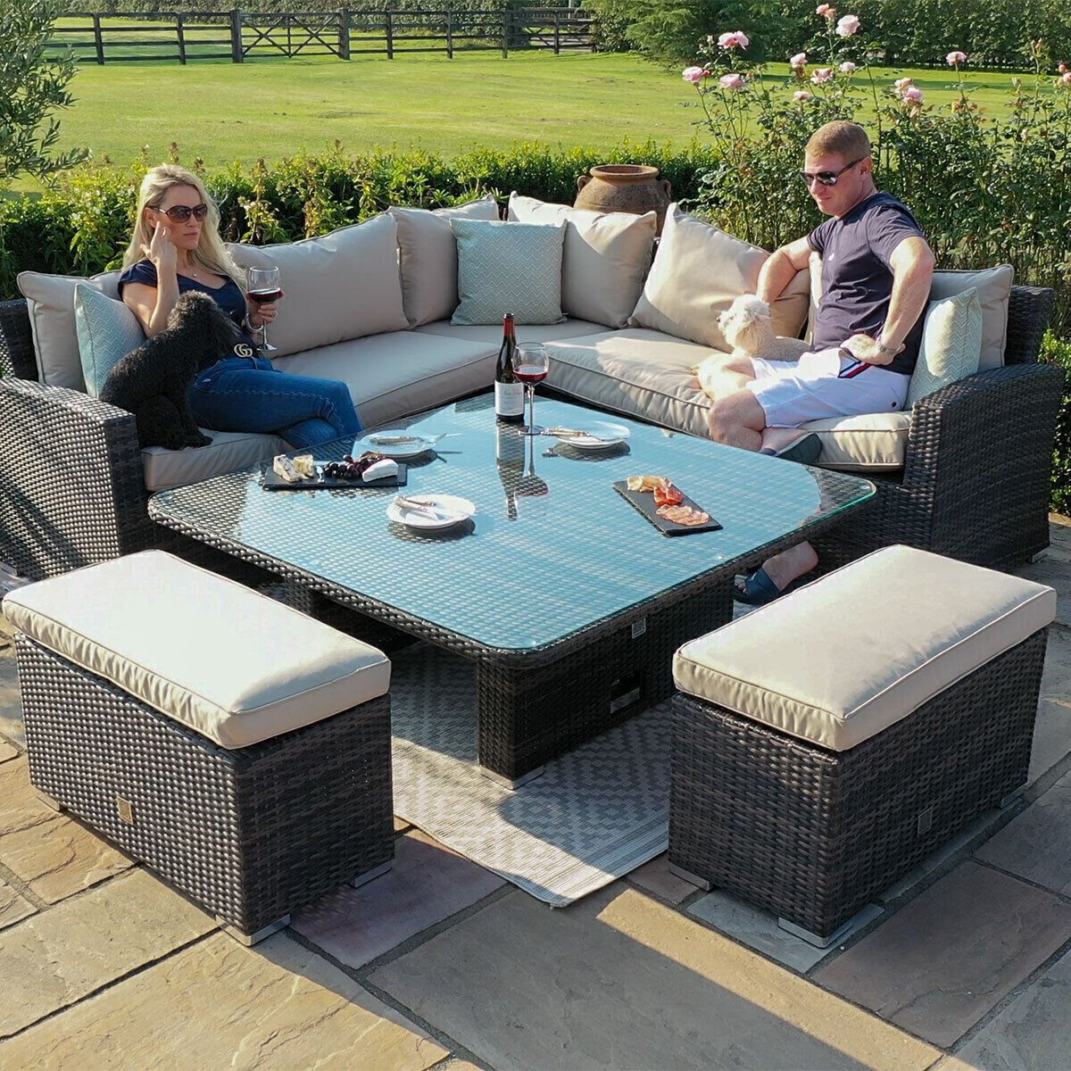 Homeflair – Deluxe Kingston Rattan Corner Dining Set