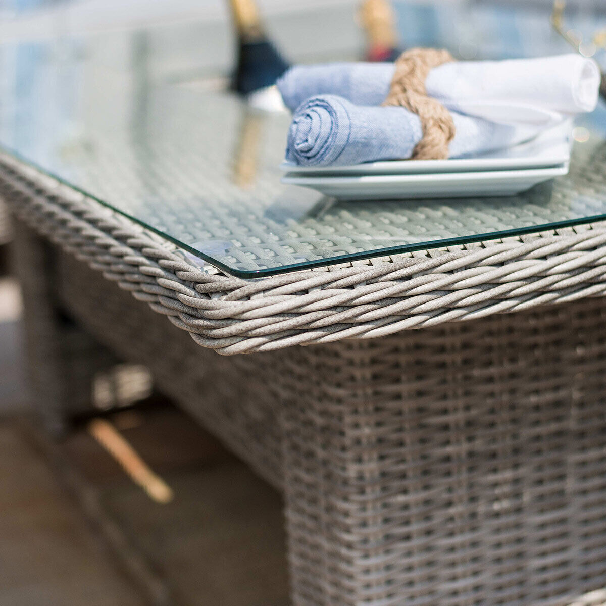 Homeflair - Oxford Rattan Corner Dining Set