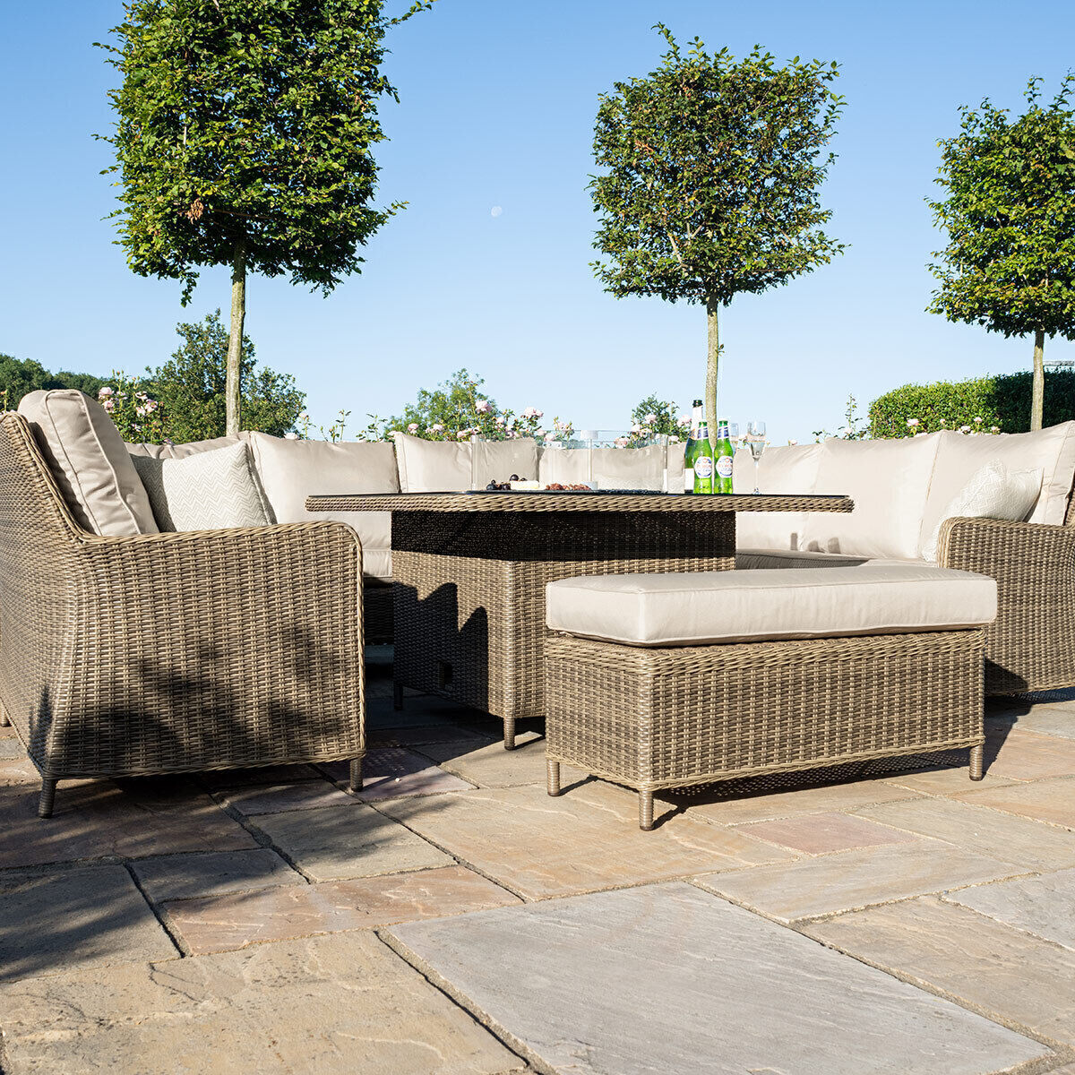 Homeflair - Winchester Royal U-Shaped Rattan Sofa Set