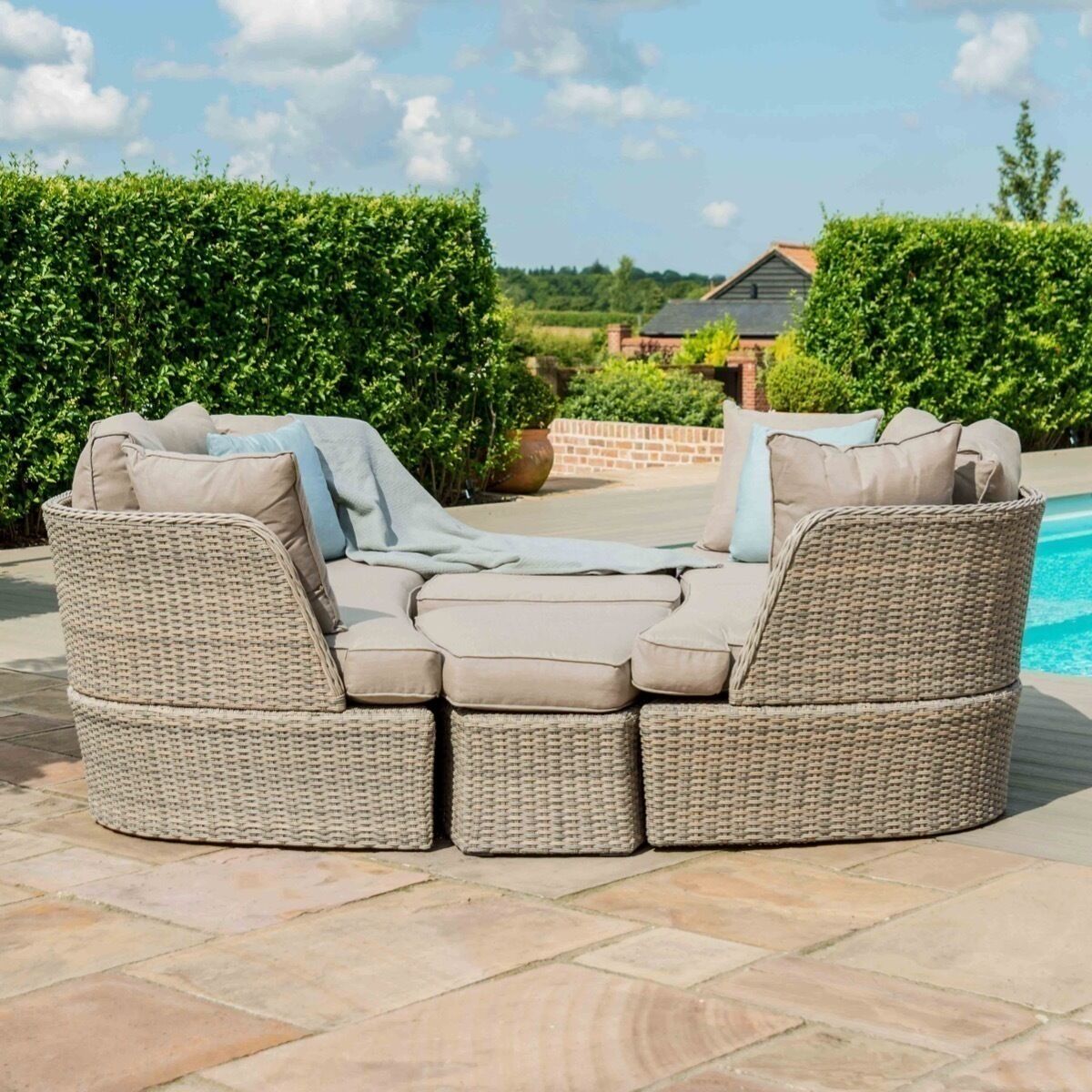 Homeflair - Cotswold Rattan Daybed