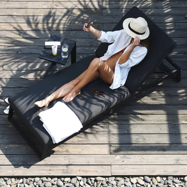 Outdoor Fabric Allure Sunlounger