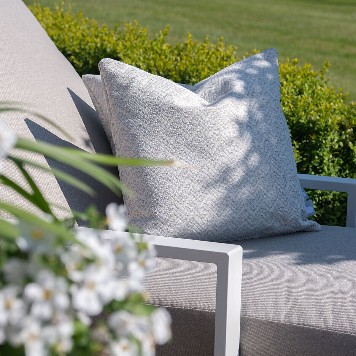 Homeflair -Pair of Outdoor Scatter Cushion