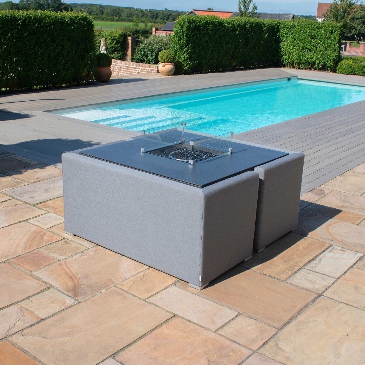 Homeflair -Outdoor Fabric Fuzion Cube Sofa Set