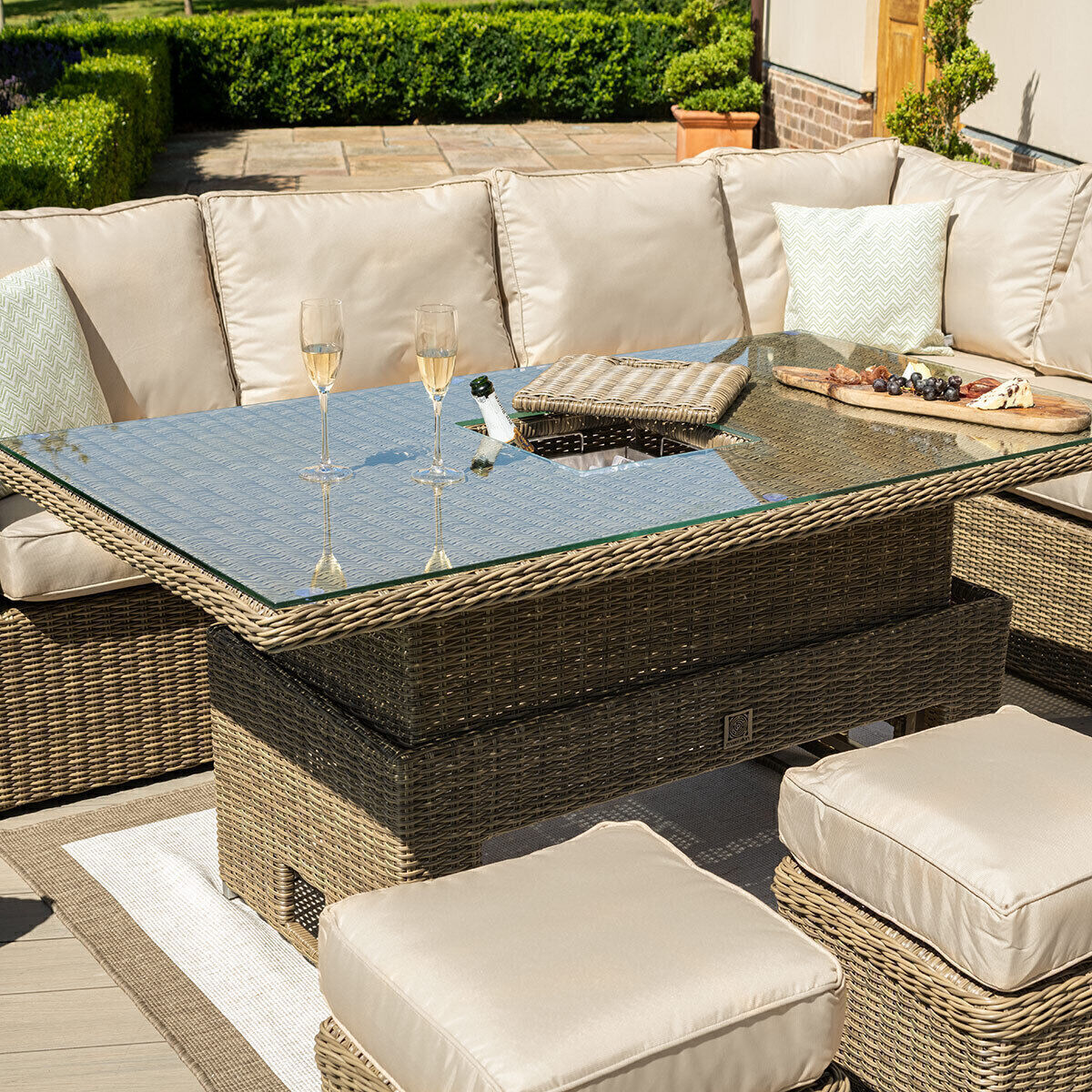 Homeflair - Winchester Deluxe Large Rattan Corner Dining Set