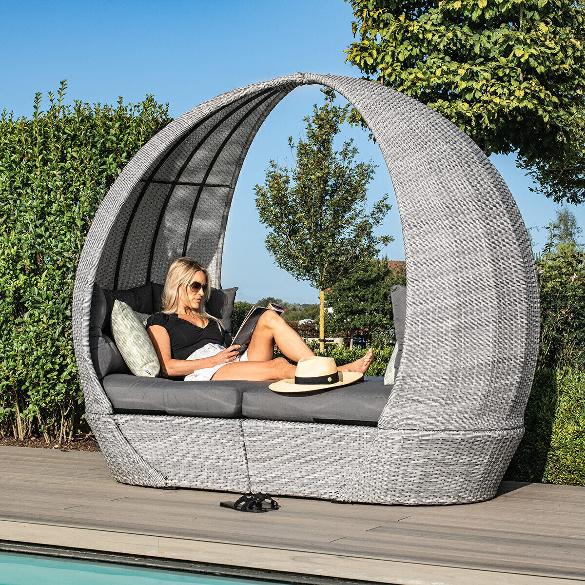 Homeflair - Ascot Rattan Daybed