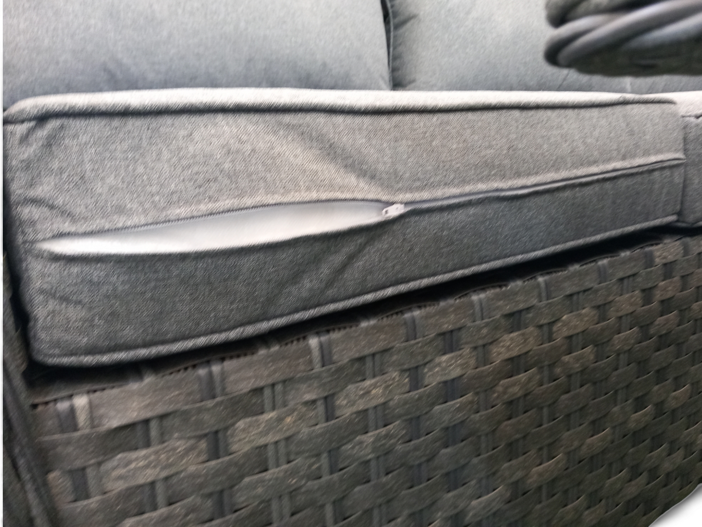 Rattan Windsor Corner Sofa with Lift Table + 3 Stools | SJ-18073LLT