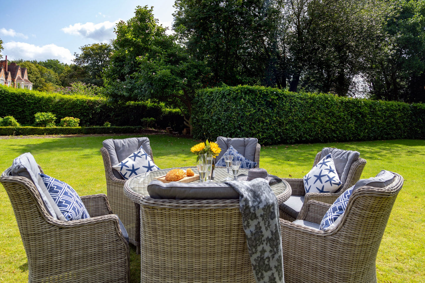 Rattan Wentworth 6 Seater Round Imperial Dining Set | AMIR | WEN140COM-WS