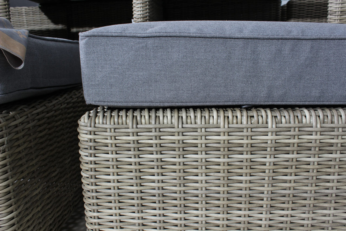 Rattan Wentworth 8 Seater Cube Set | AMIR | WEN8CUB-WS