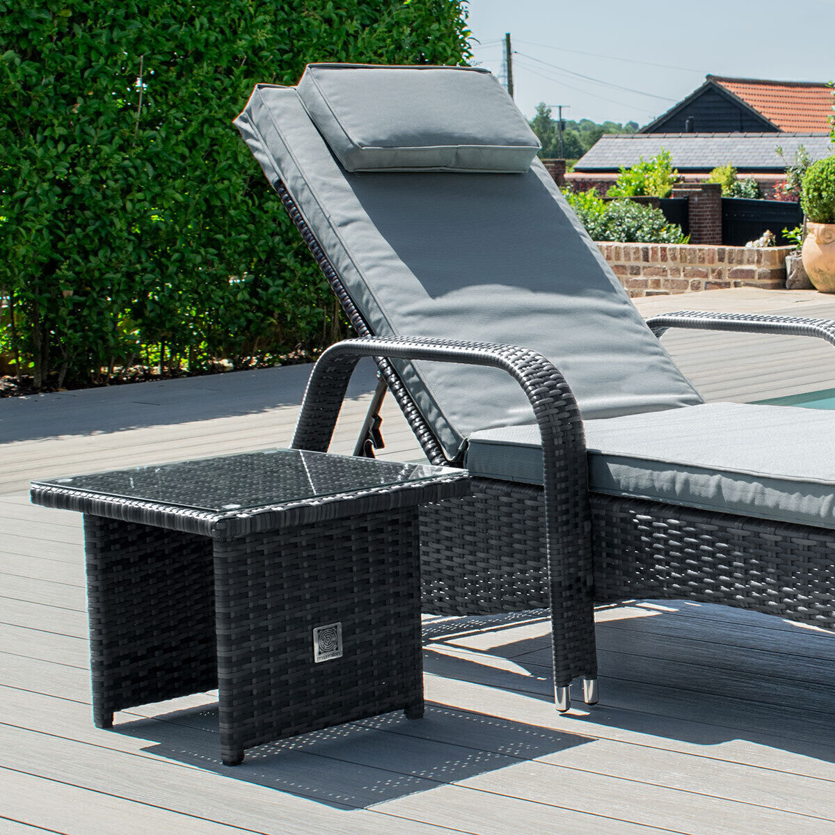 Homeflair - Florida Rattan Sunlounger Set