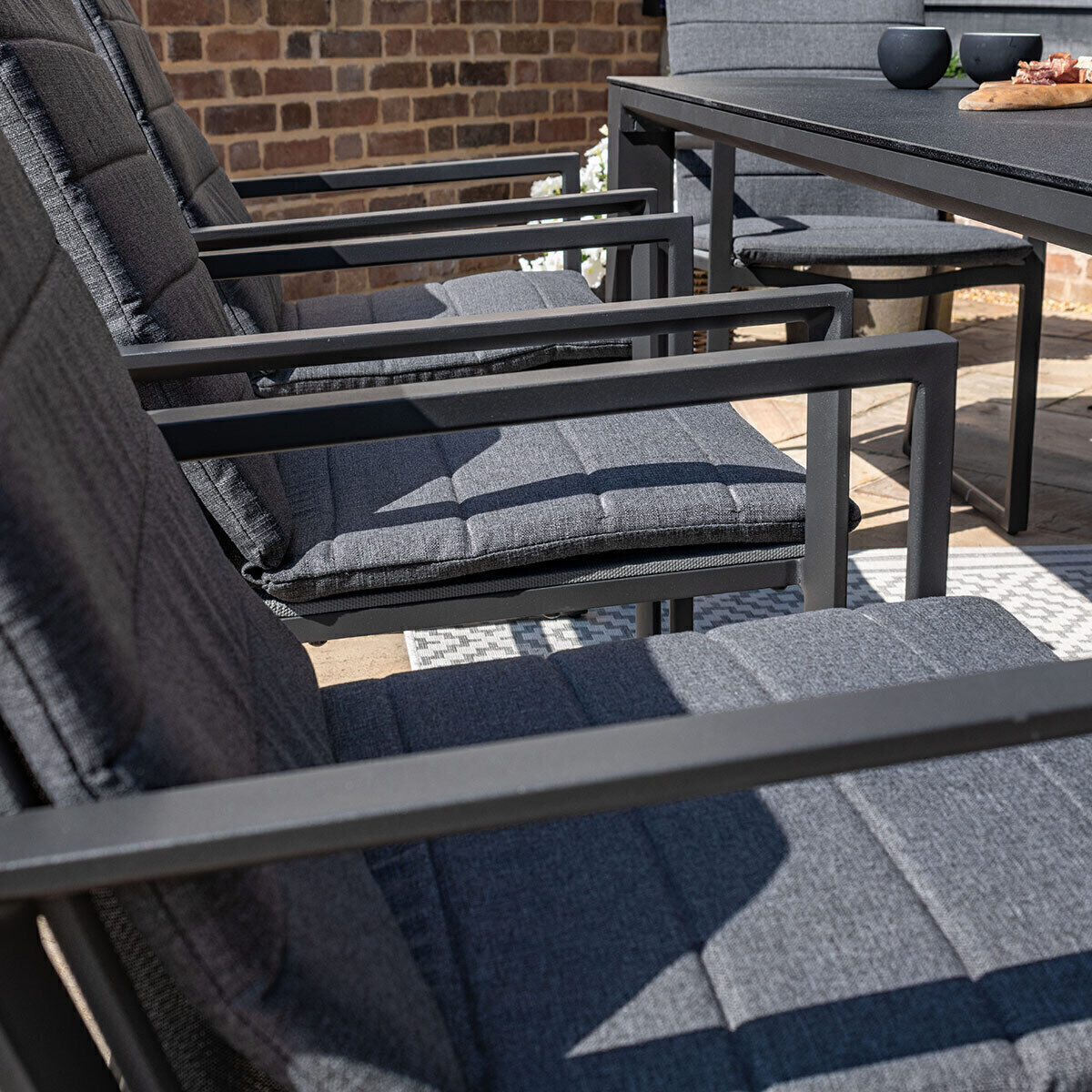 Homeflair - Manhattan Aluminium Dining Set