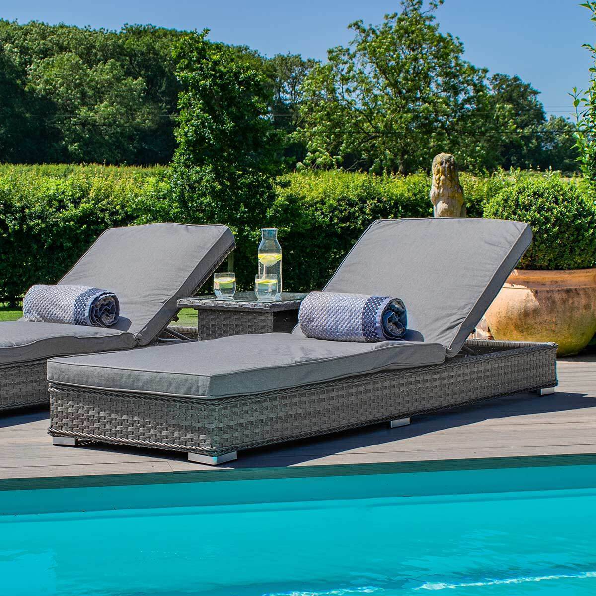 Homeflair - Victoria Rattan Sunlounger Set