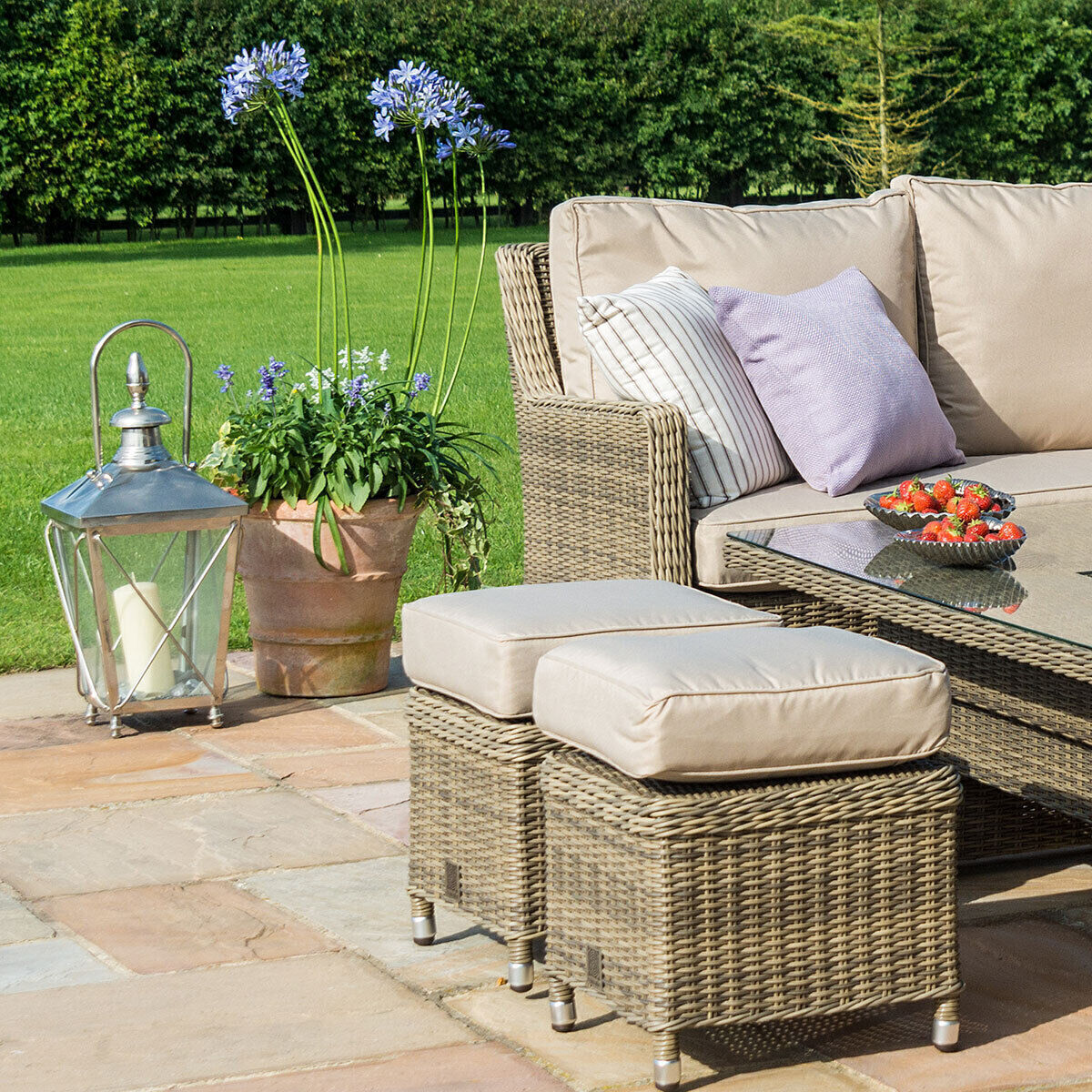 Homeflair - Winchester Corner Rattan Dining Set