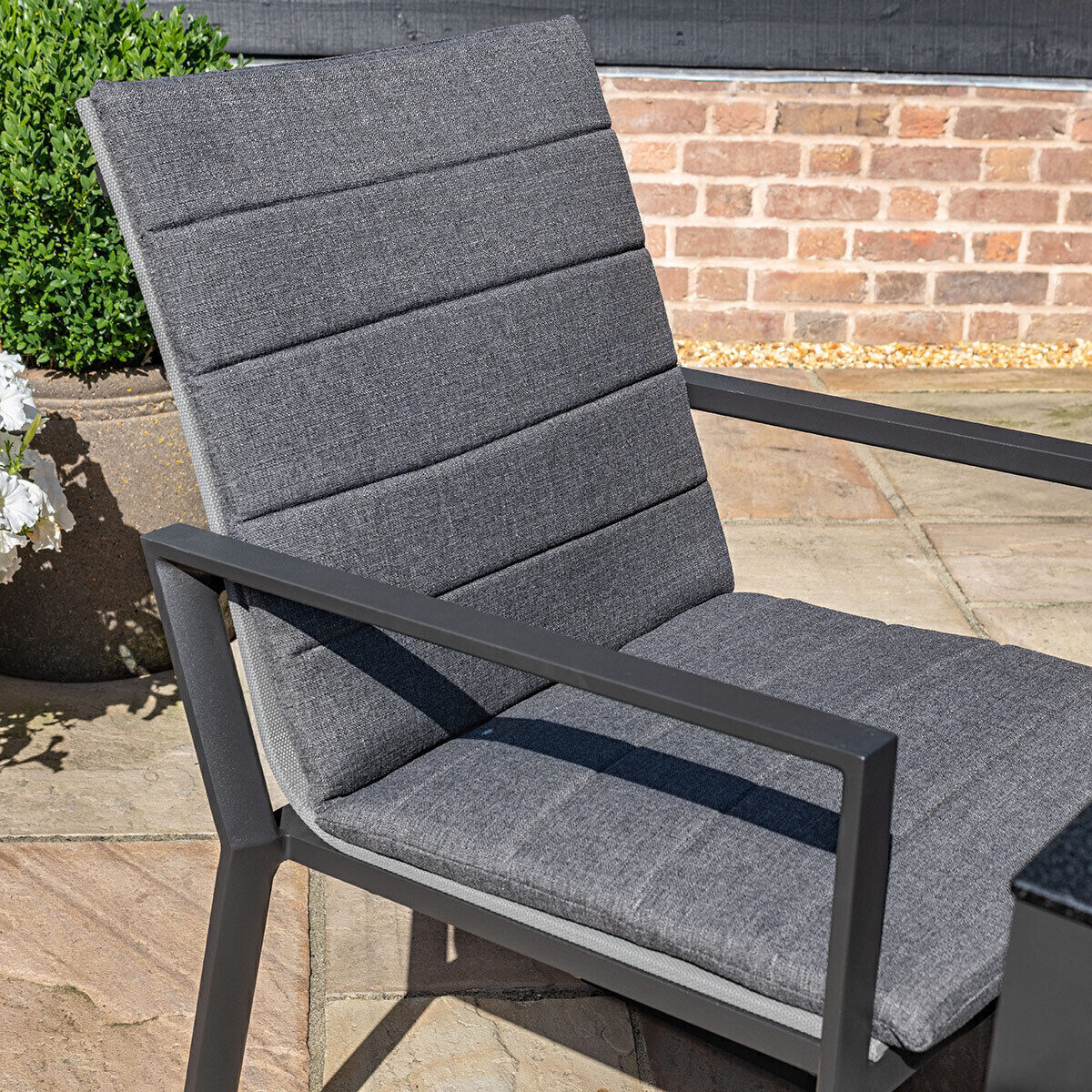 Homeflair - Manhattan Aluminium Dining Set