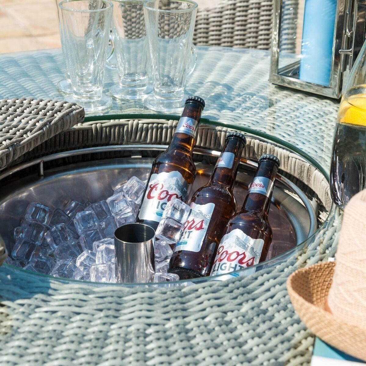 Homeflair - Oxford 6 Seat Round Rattan Bar Set