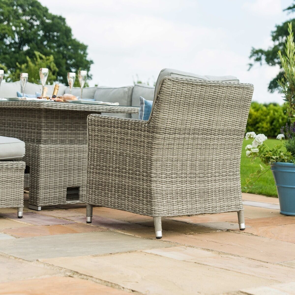 Homeflair - Oxford Rattan Corner Dining Set