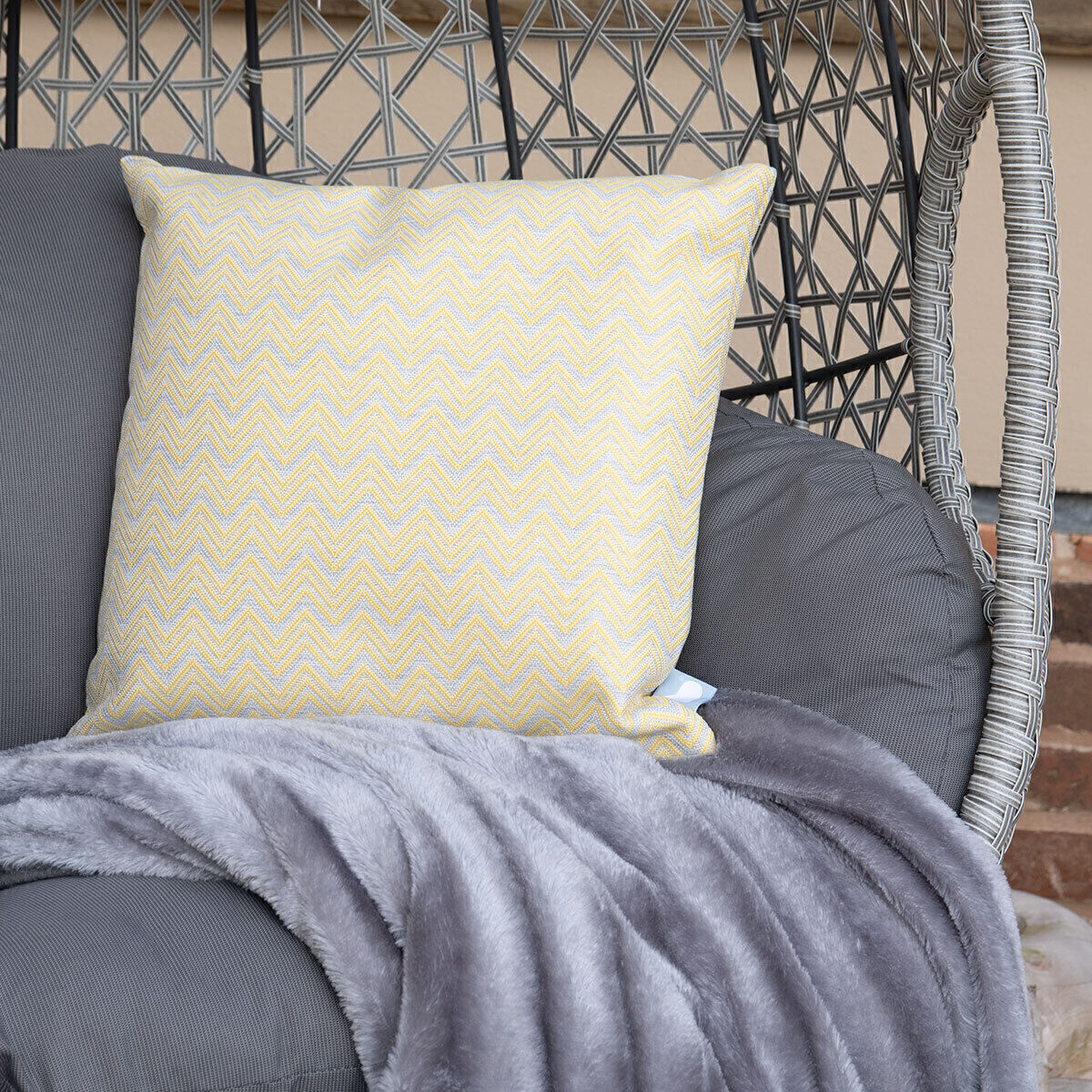 Homeflair - Ascot Rattan Hanging Chair