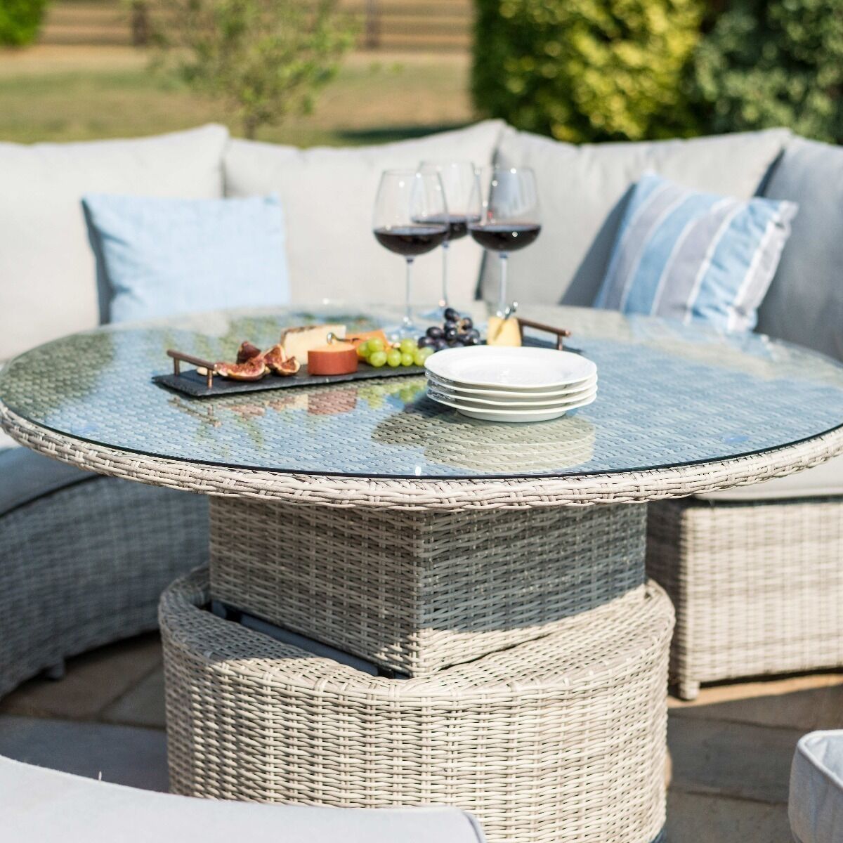 Homeflair - Oxford Rattan Lifestyle Suite