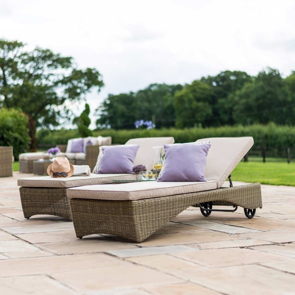 Homeflair - Winchester Rattan Sunlounger Set