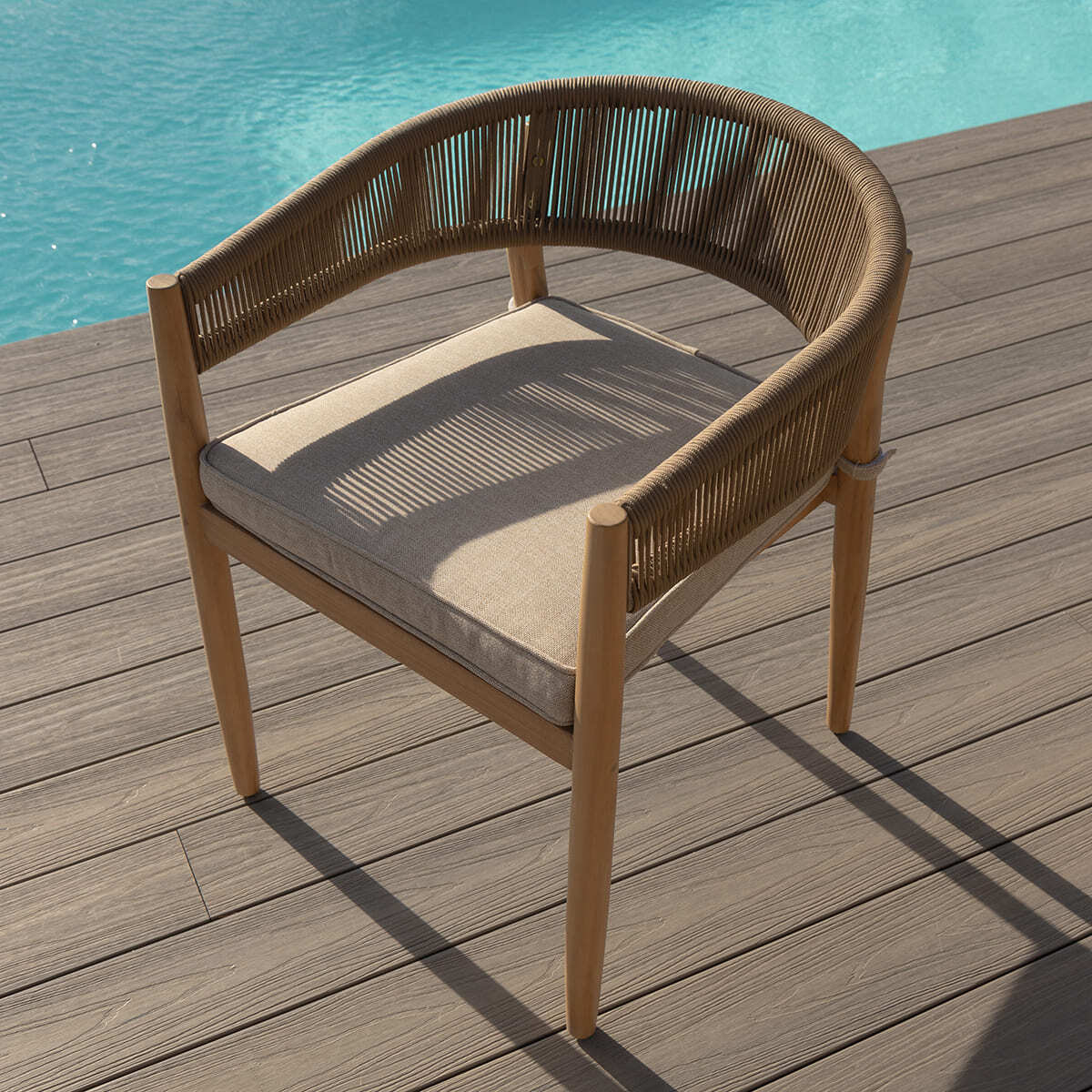 Homeflair - Porto Rope Weave 8 Seat Rectangular Dining Set