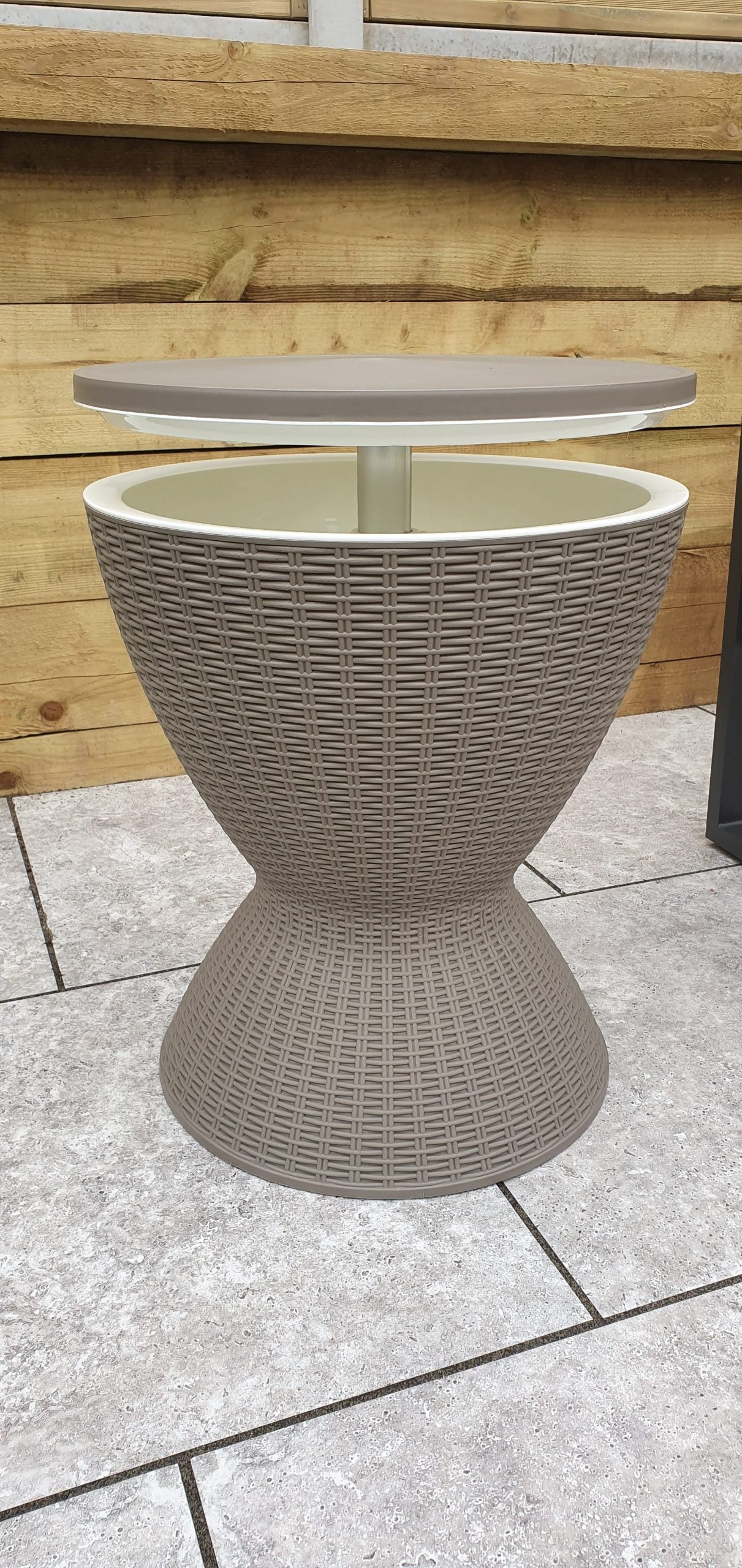 Rattan Cone Shape Ice Bucket Table | Ice0352
