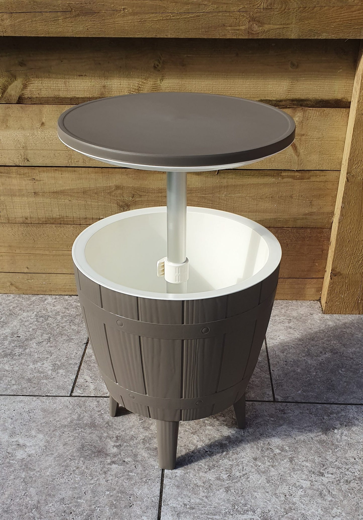 Rattan Barrel Shape Ice Bucket Table | Ice0360