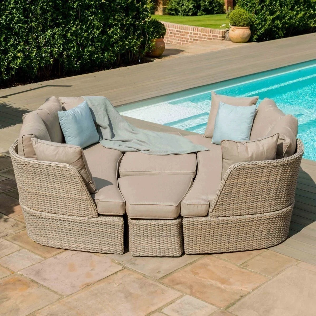 Homeflair - Cotswold Rattan Daybed