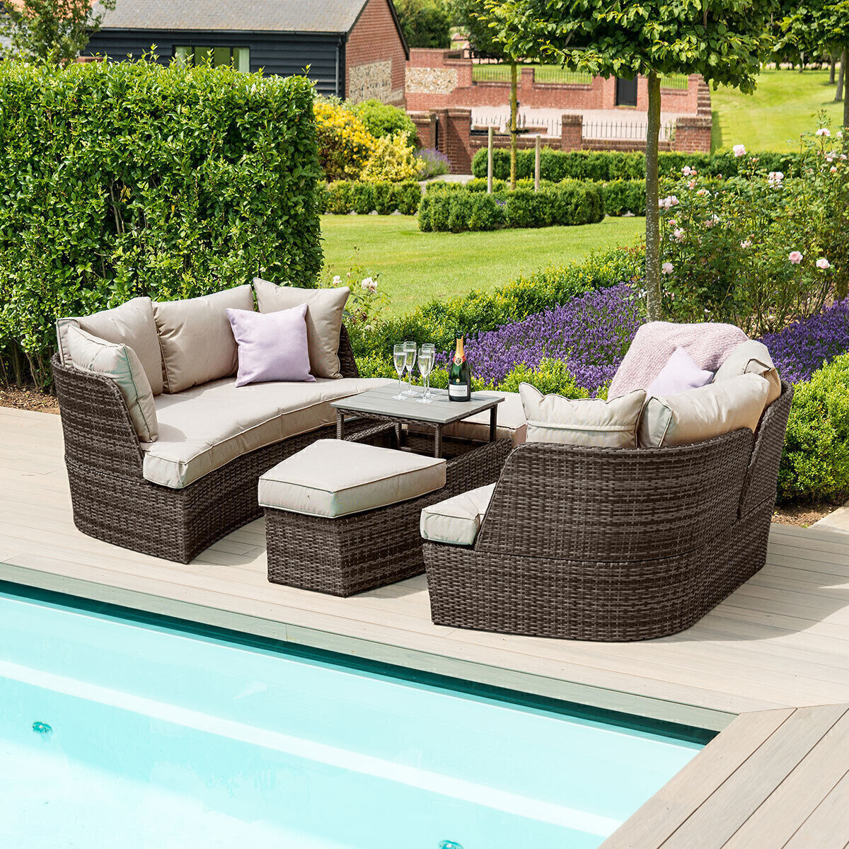 Homeflair - Cheltenham Rattan Daybed