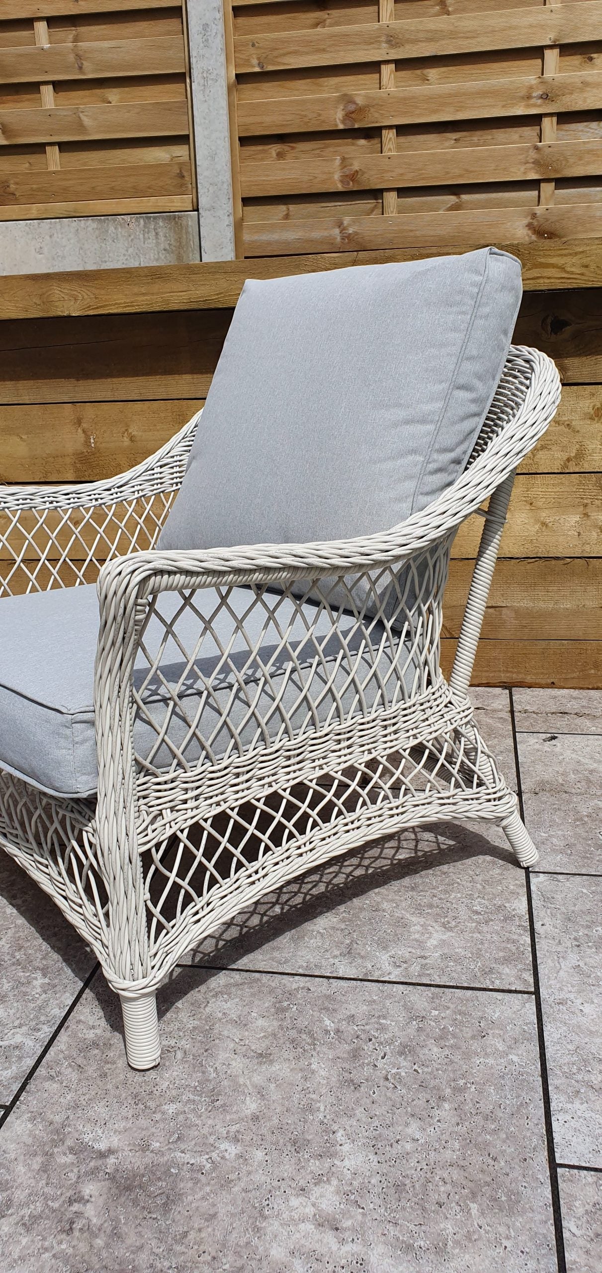 Rattan Sofa Set with Coffee Table in White Wicker | Rose | Rose0371