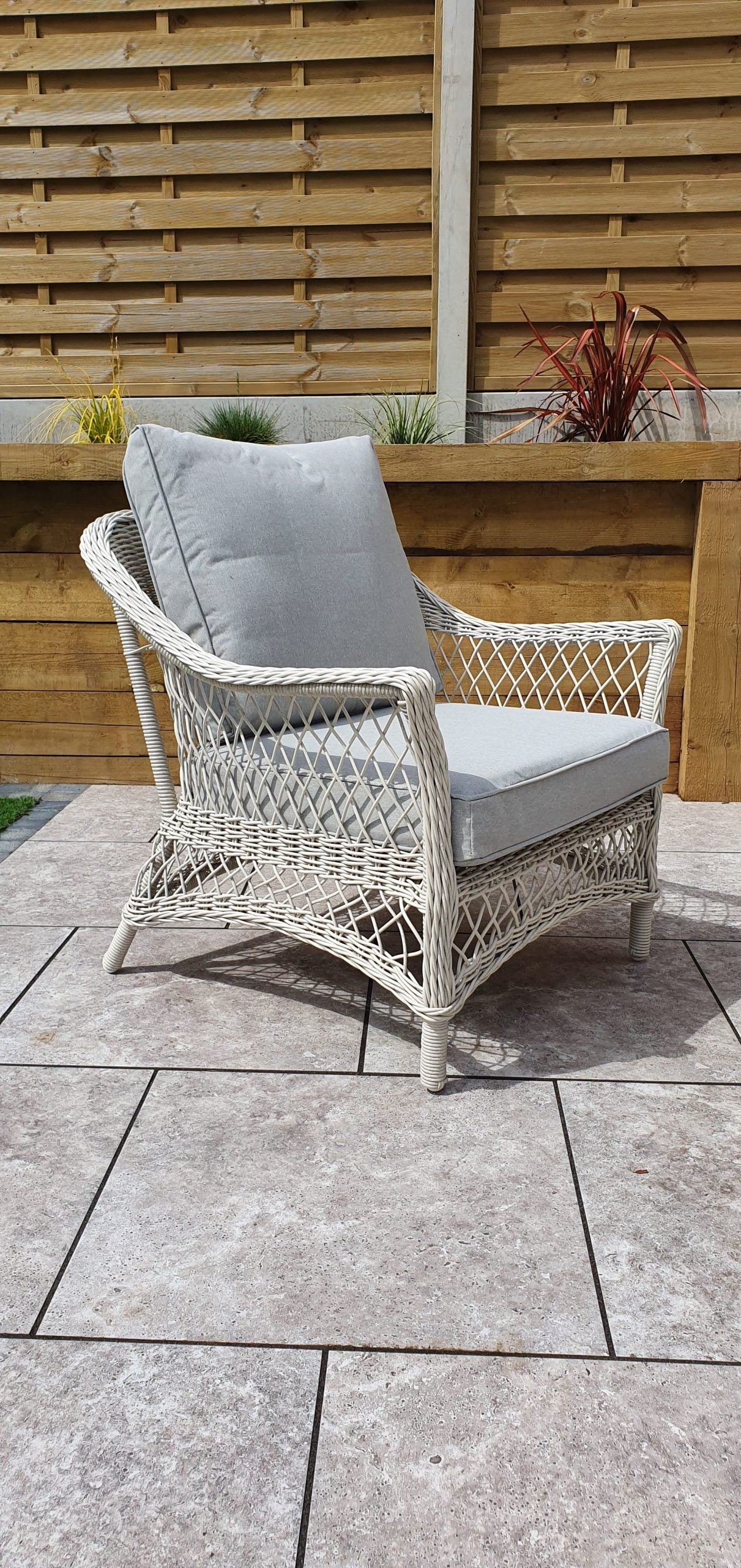 Rattan Sofa Set with Coffee Table in White Wicker | Rose | Rose0371