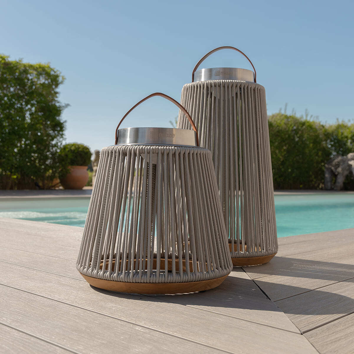 Homeflair -Athena Large Solar Light - Charcoal