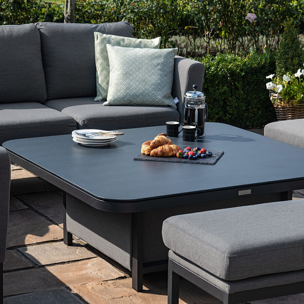 Homeflair – Outdoor Fabric Pulse Deluxe Square Corner Simple Dining Set