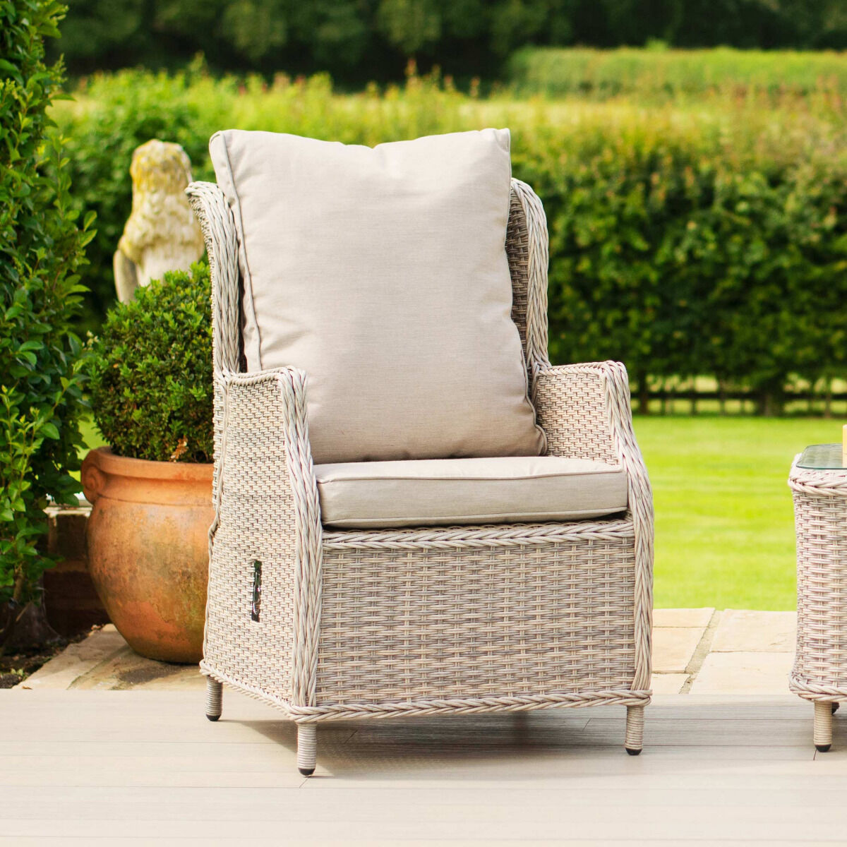 Homeflair - Cotswold Reclining Rattan Bistro Set