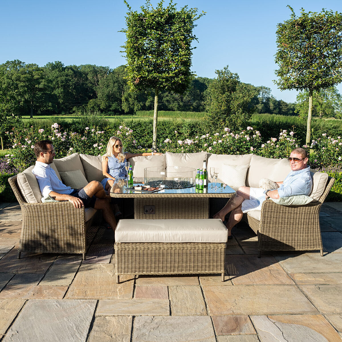 Homeflair - Winchester Royal U-Shaped Rattan Sofa Set