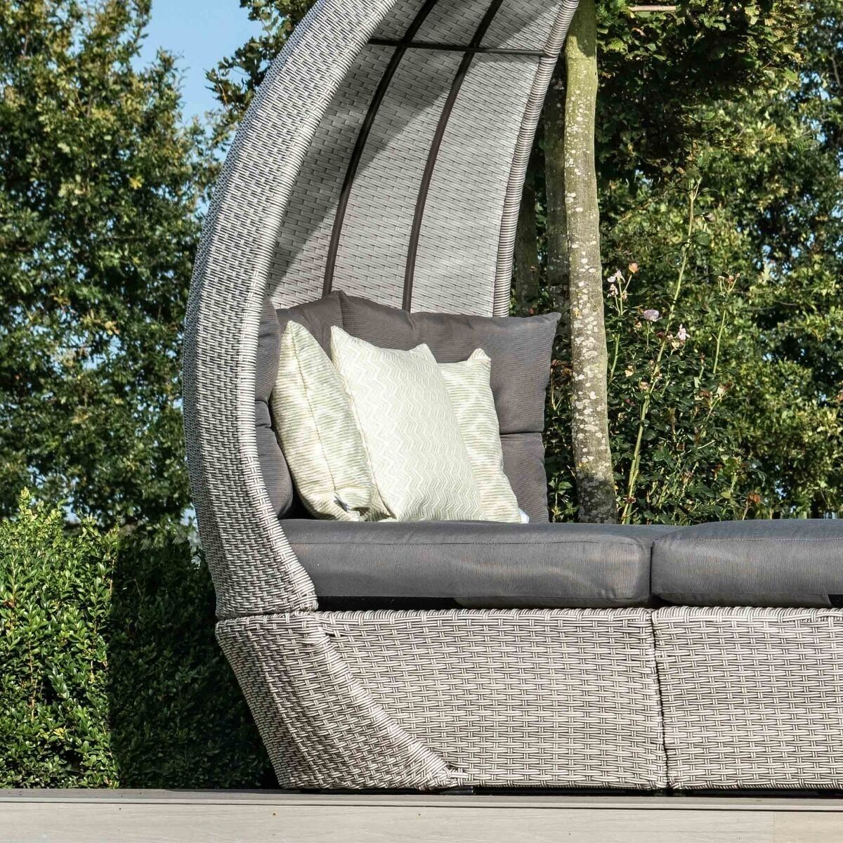 Homeflair - Ascot Rattan Daybed